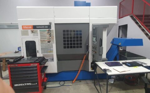 Mazak VARIAXIS 200-5x
